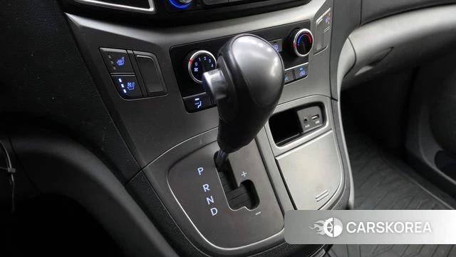 Hyundai The New Grand Starex id 4179515 из Кореи 19