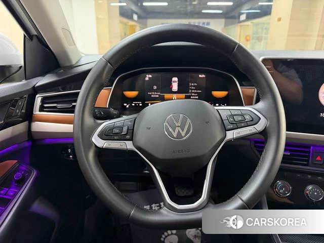 Volkswagen Bora id 4307491 из Китая 11