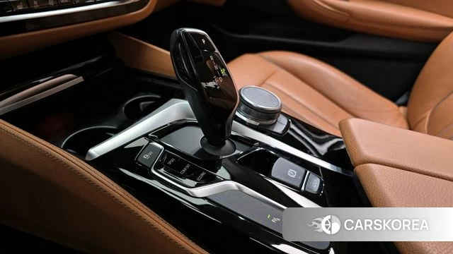 BMW 5 Series (G30) id 3834933 из Кореи 19