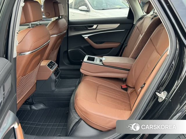 Audi A6L id 4239802 из Китая 17