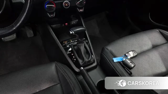 Kia Stonic id 3380416 из Кореи 19