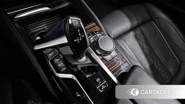 BMW 5 Series (G30) id 3639947 из Кореи 19