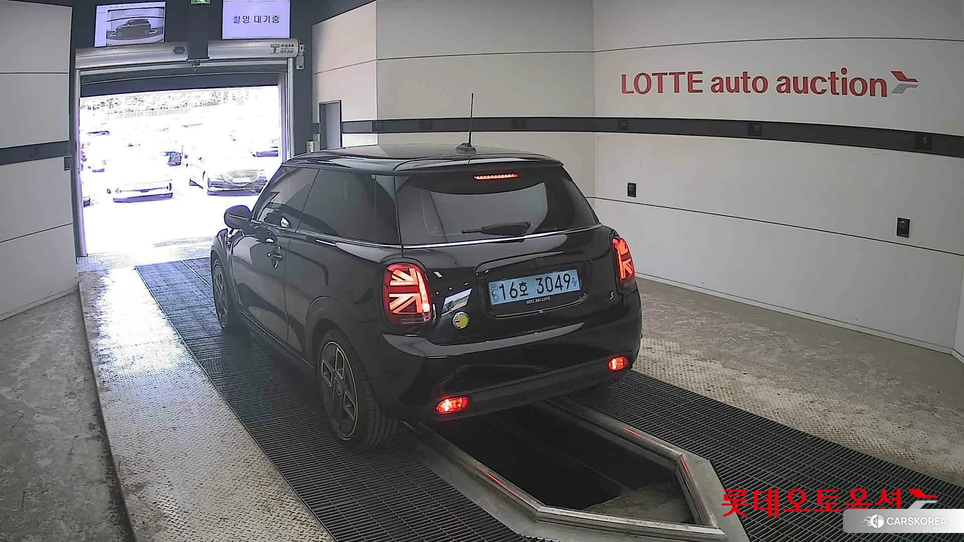 BMW MINI Cooper SE id 4289294 из Кореи 36