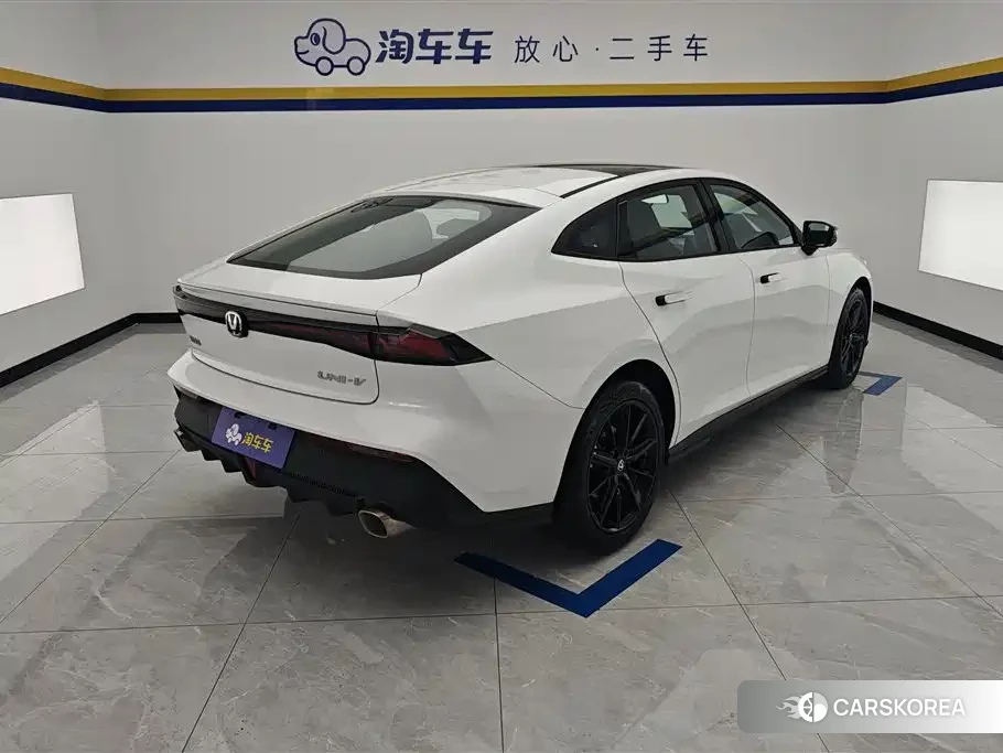 Chang'an UNI-V id 4512948 из Китая 15