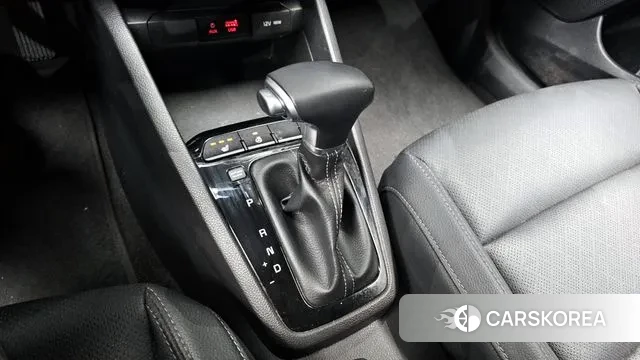 Kia Stonic id 3547330 из Кореи 19