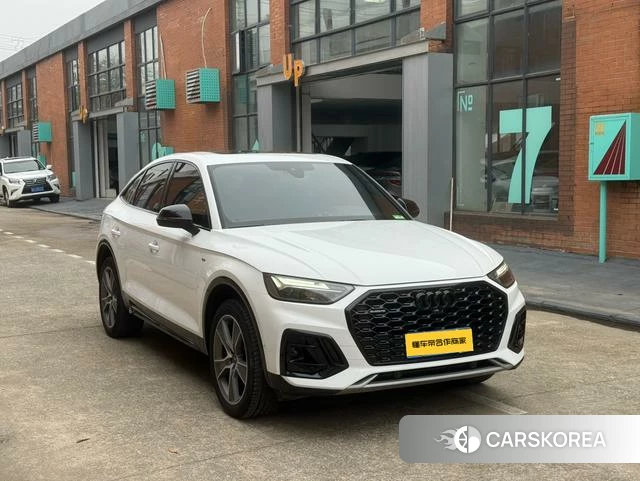 Audi Q5L Sportback id 4273670 из Китая 18