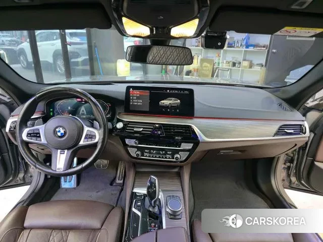 BMW 5 Series (G30) id 3017714 из Кореи 19