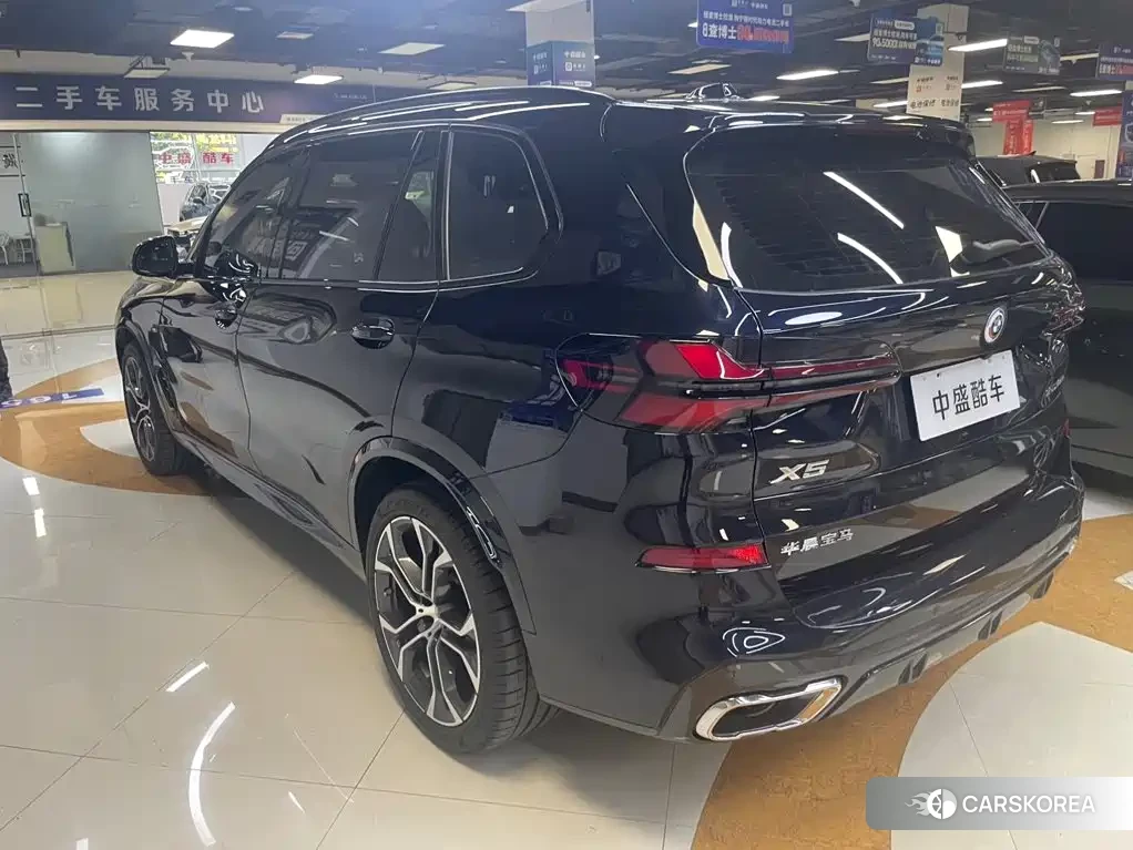 BMW X5 id 4679841 из Китая 9
