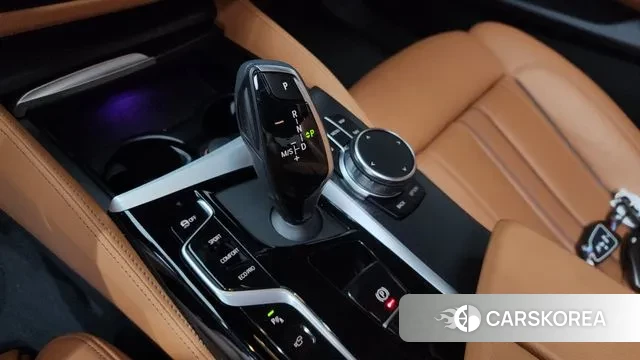 BMW 5 Series (G30) id 3400575 из Кореи 19