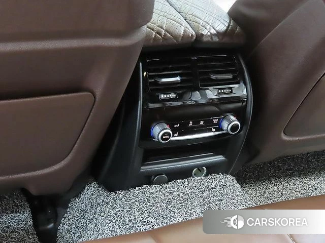 BMW 5 Series (G30) id 4651927 из Кореи 19