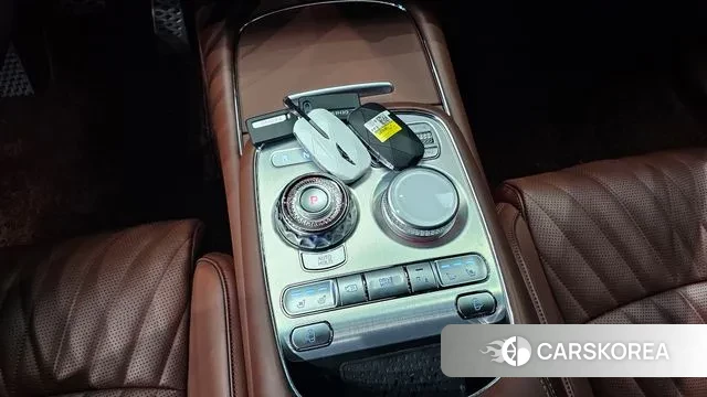 Genesis G90 (RS4) id 3360687 из Кореи 19