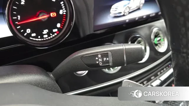 Mercedes-Benz E-Class W213 id 3557688 из Кореи 19