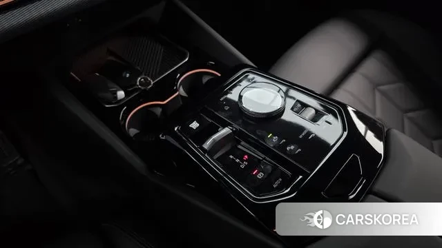 BMW 5 Series (G60) id 3388237 из Кореи 19