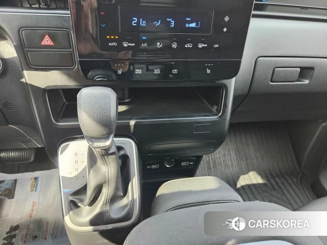 Hyundai Staria id 4947102 из Кореи 19