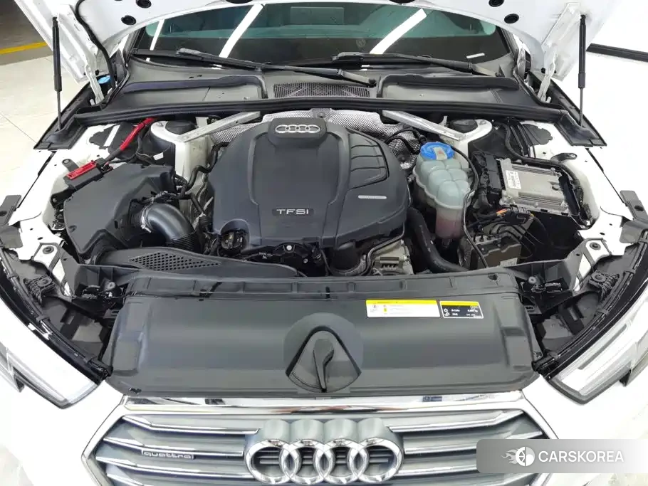 Audi A4L id 4583713 из Китая 15