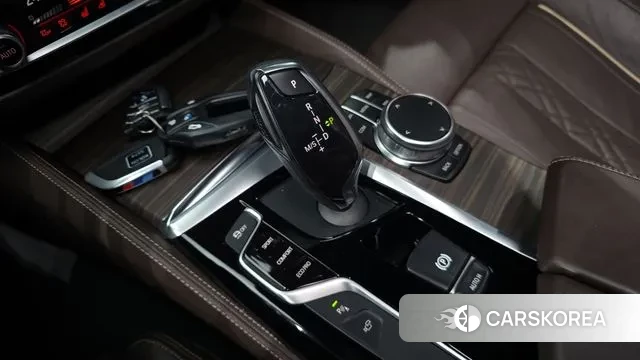 BMW 5 Series (G30) id 3641781 из Кореи 19