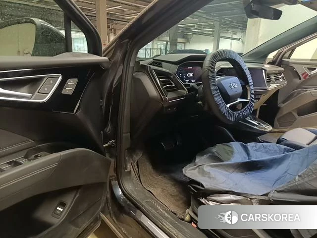 Audi Q4 e-tron id 4272605 из Китая 9