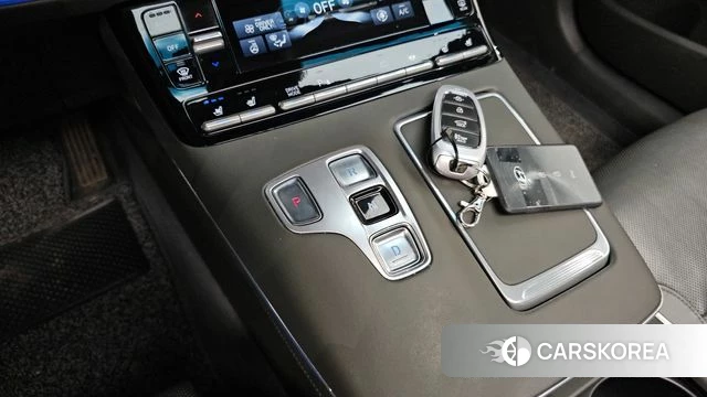 Hyundai The New Grandeur IG Hybrid id 4416000 из Кореи 36