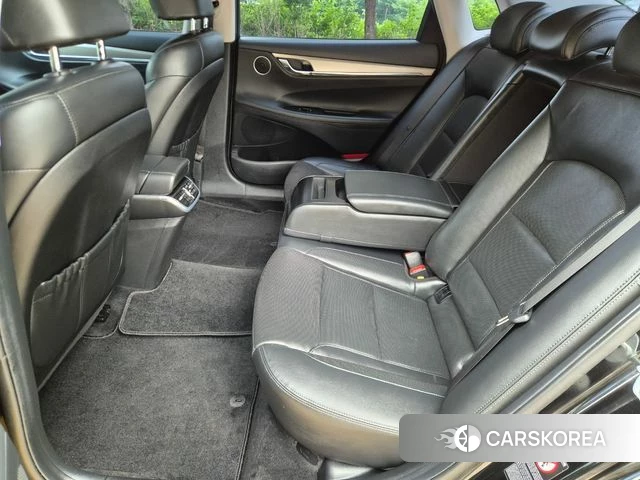 Hyundai The New Grandeur IG id 4600050 из Кореи 19