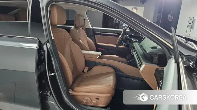 Hyundai Grandeur (GN7) id 3305442 из Кореи 19