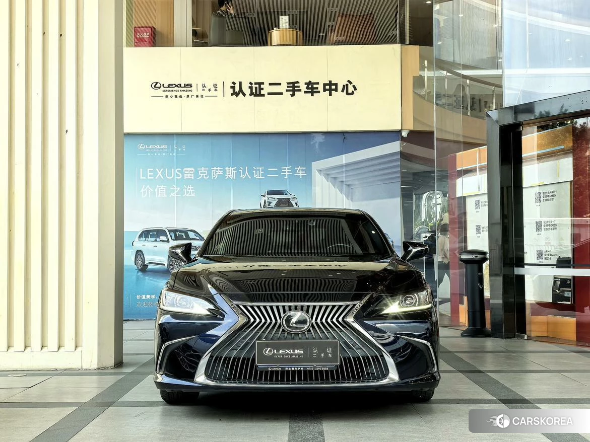 Lexus ES id 4454520 из Китая 10