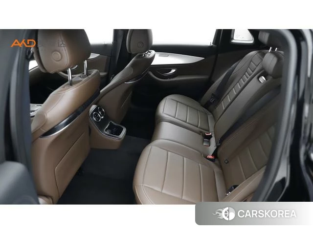 Mercedes-Benz E-class id 4256655 из Китая 9