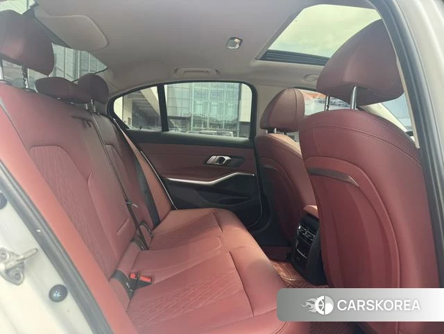 BMW 3 series id 4278377 из Китая 16