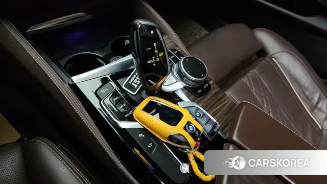 BMW 5 Series (G30) id 3682634 из Кореи 19