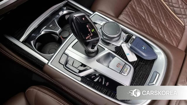 BMW 7 Series (G11) id 3799618 из Кореи 19