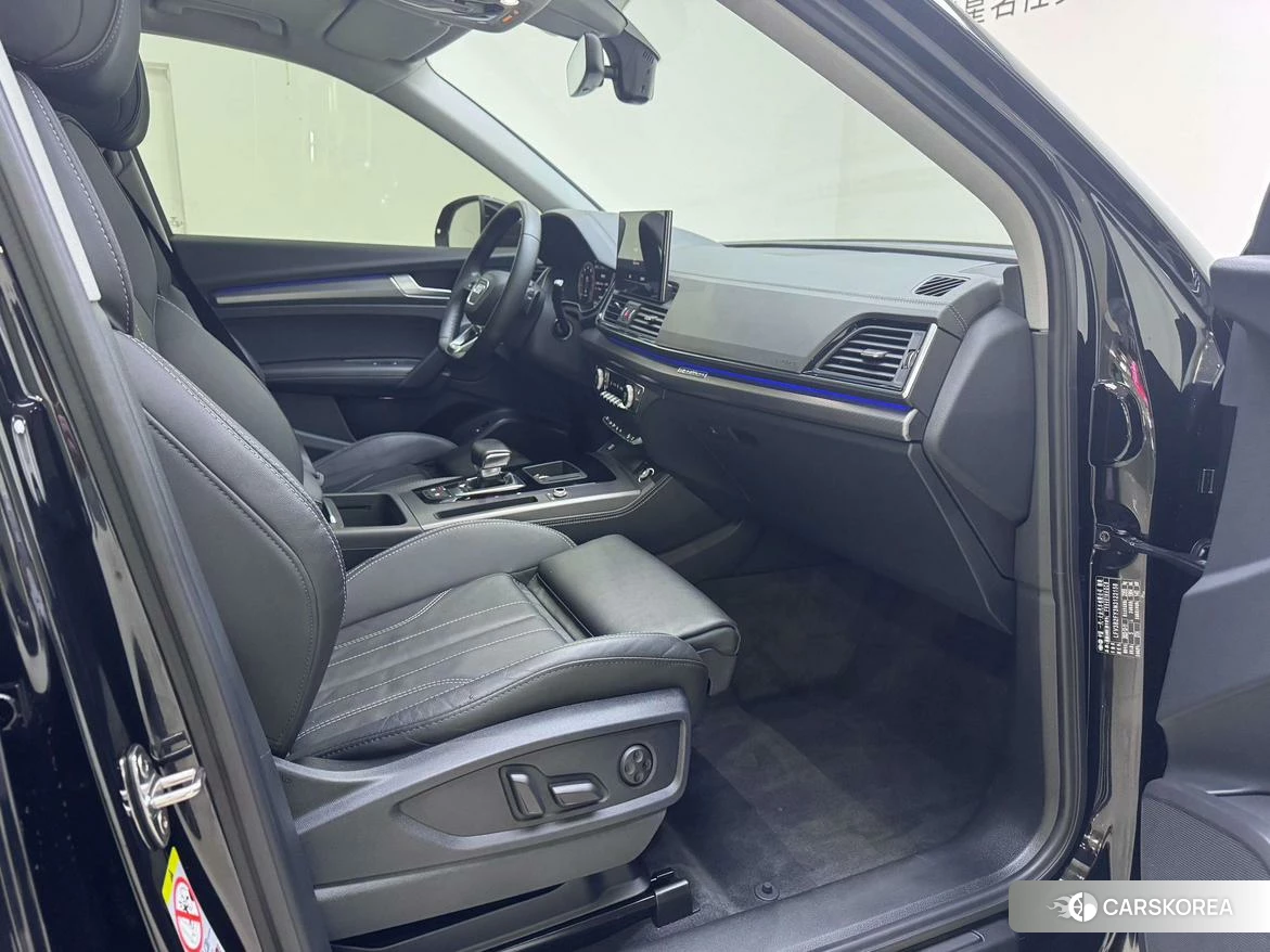 Audi Q5L id 4479423 из Китая 15