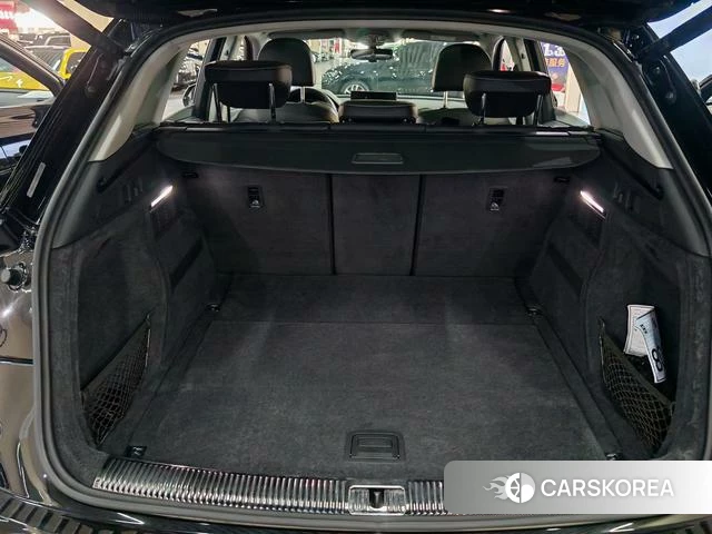 Audi Q5L id 4341825 из Китая 14
