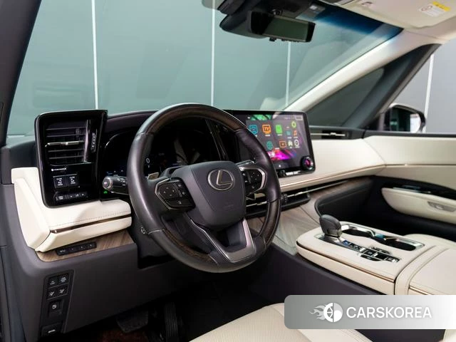 Lexus LM id 4262253 из Китая 17