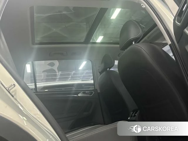 Volkswagen Tiguan L id 4333161 из Китая 14