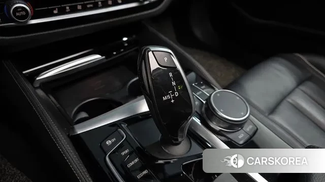 BMW 5 Series (G30) id 3368715 из Кореи 19