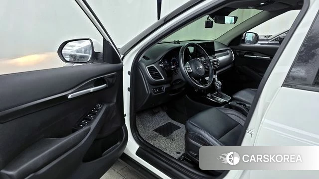 Kia Seltos id 4019549 из Кореи 19