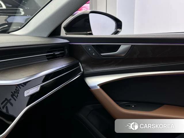 Audi A6L id 4301557 из Китая 22