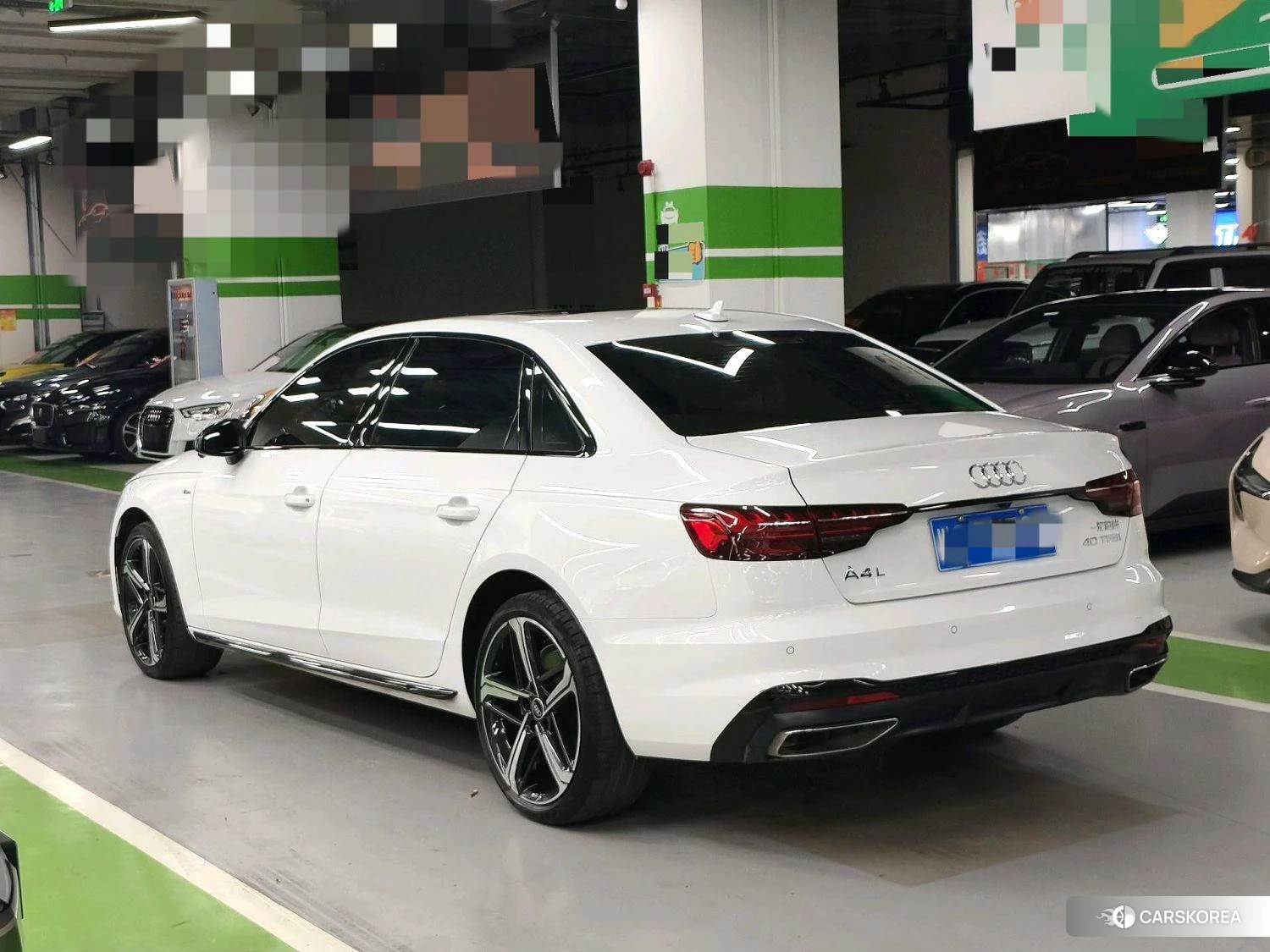 Audi A4L id 4498623 из Китая 9