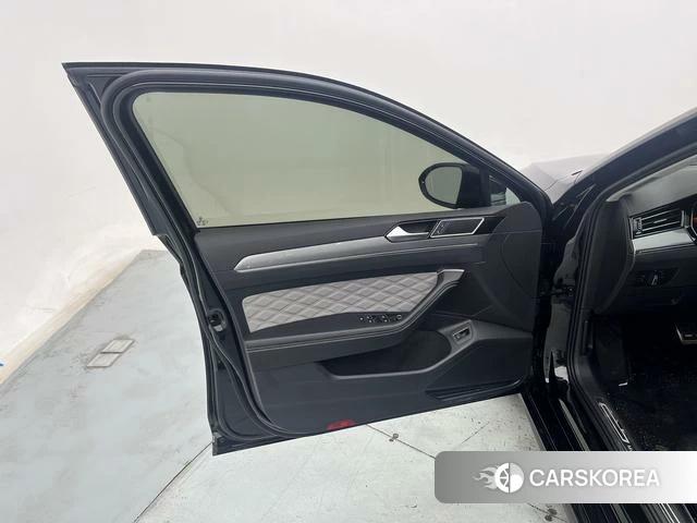 Volkswagen Magotan id 4271351 из Китая 27
