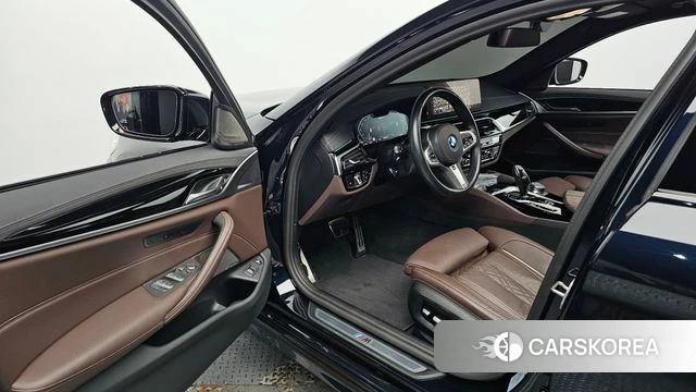 BMW 5 Series (G30) id 4533875 из Кореи 35