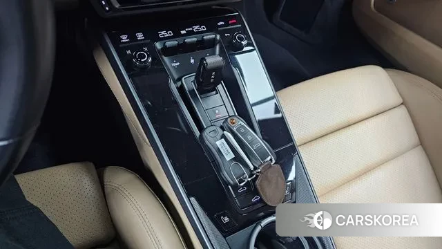 Porsche 911(992) id 3421529 из Кореи 19