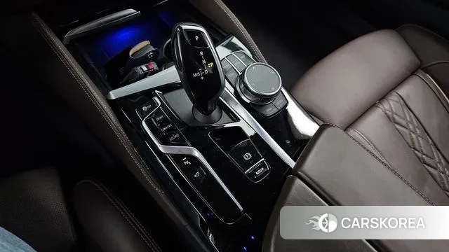 BMW 5 Series (G30) id 3032916 из Кореи 19