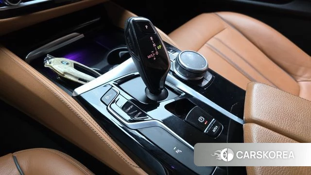 BMW 5 Series (G30) id 4693927 из Кореи 35