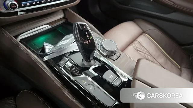 BMW 5 Series (G30) id 3335819 из Кореи 19