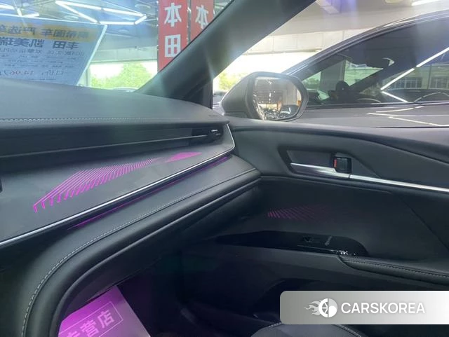 Toyota Camry id 4276601 из Китая 49