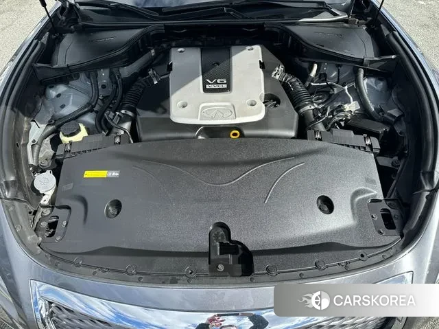 Infiniti Q70 id 3718786 из Кореи 19