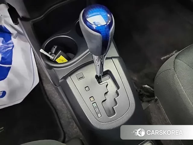 Toyota Prius C id 3703903 из Кореи 19