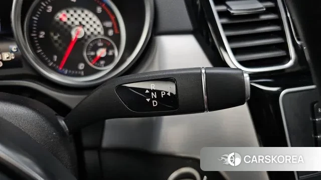 Mercedes-Benz GLE - Class W166 id 3574153 из Кореи 19