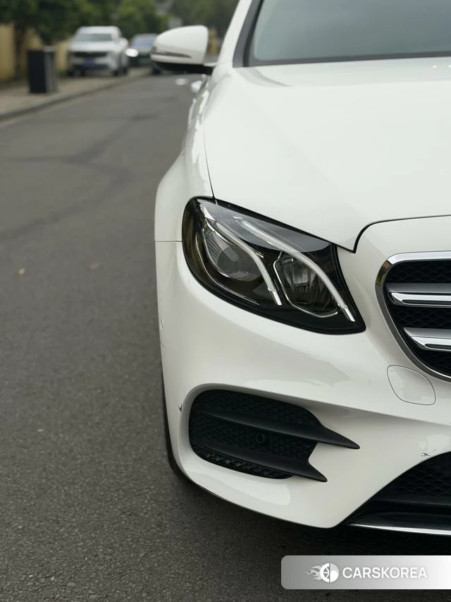 Mercedes-Benz E-class id 4241188 из Китая 15