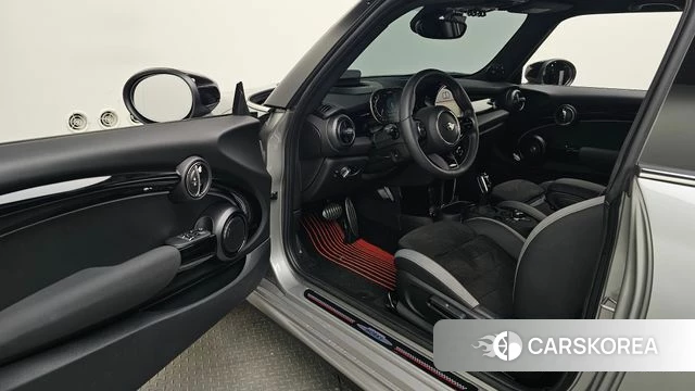 Mini Cooper S id 4602678 из Кореи 34
