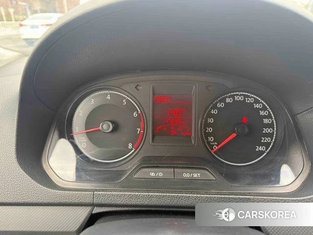 Volkswagen Jetta id 4241319 из Китая 9